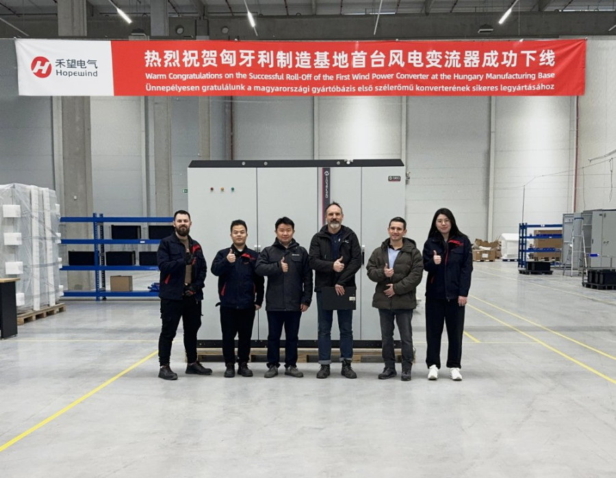 1785465593445989Xaxl.jpg Group Photo.jpg